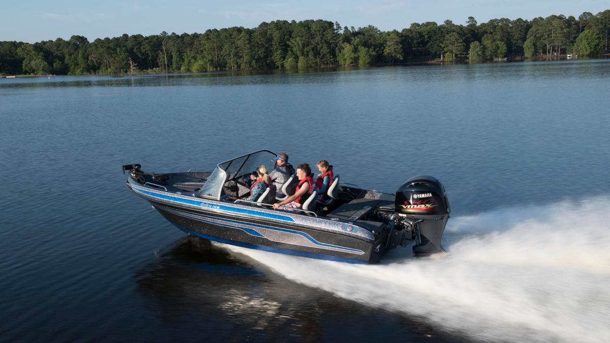 a small boat in a body of water